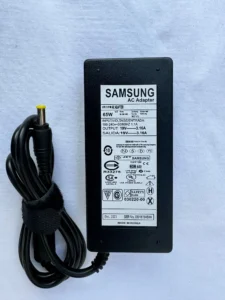 LAPTOP CHARGER SAMSUNG ( 65WT )